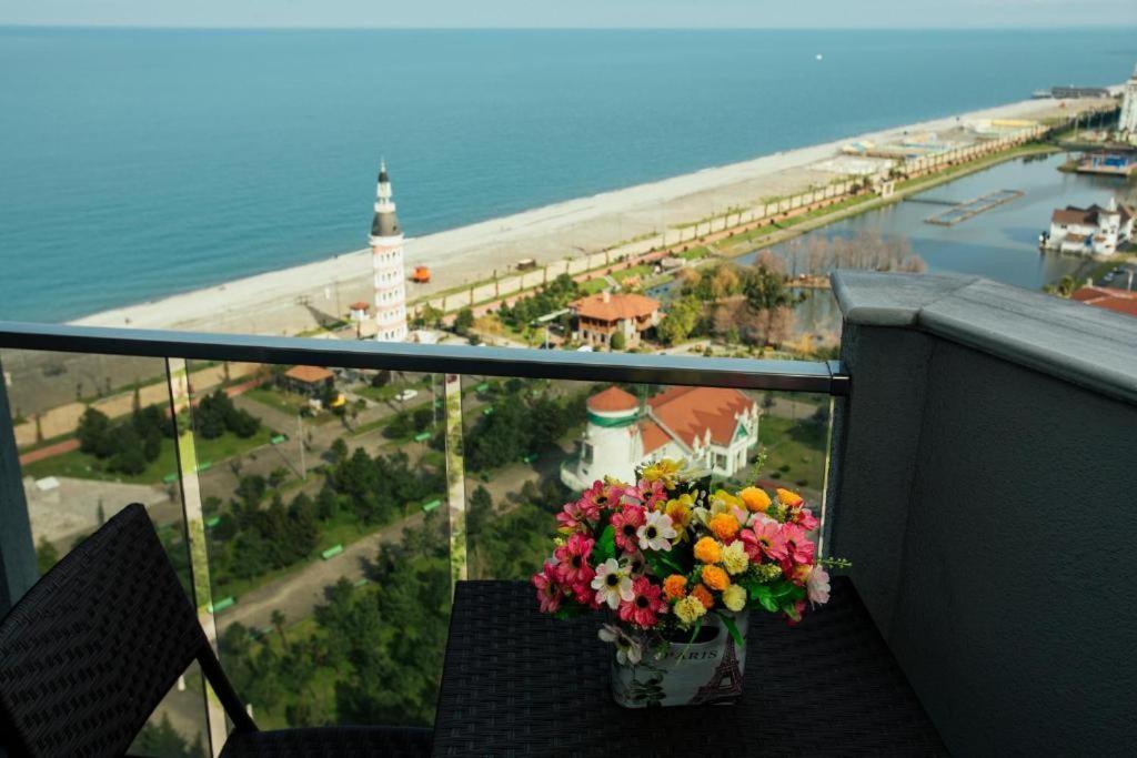 Orbi Luxury Apartments Batumi Exterior foto
